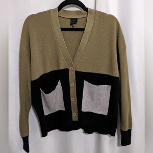 Aaeda Colorblock V-Neck Cardigan - Size: M